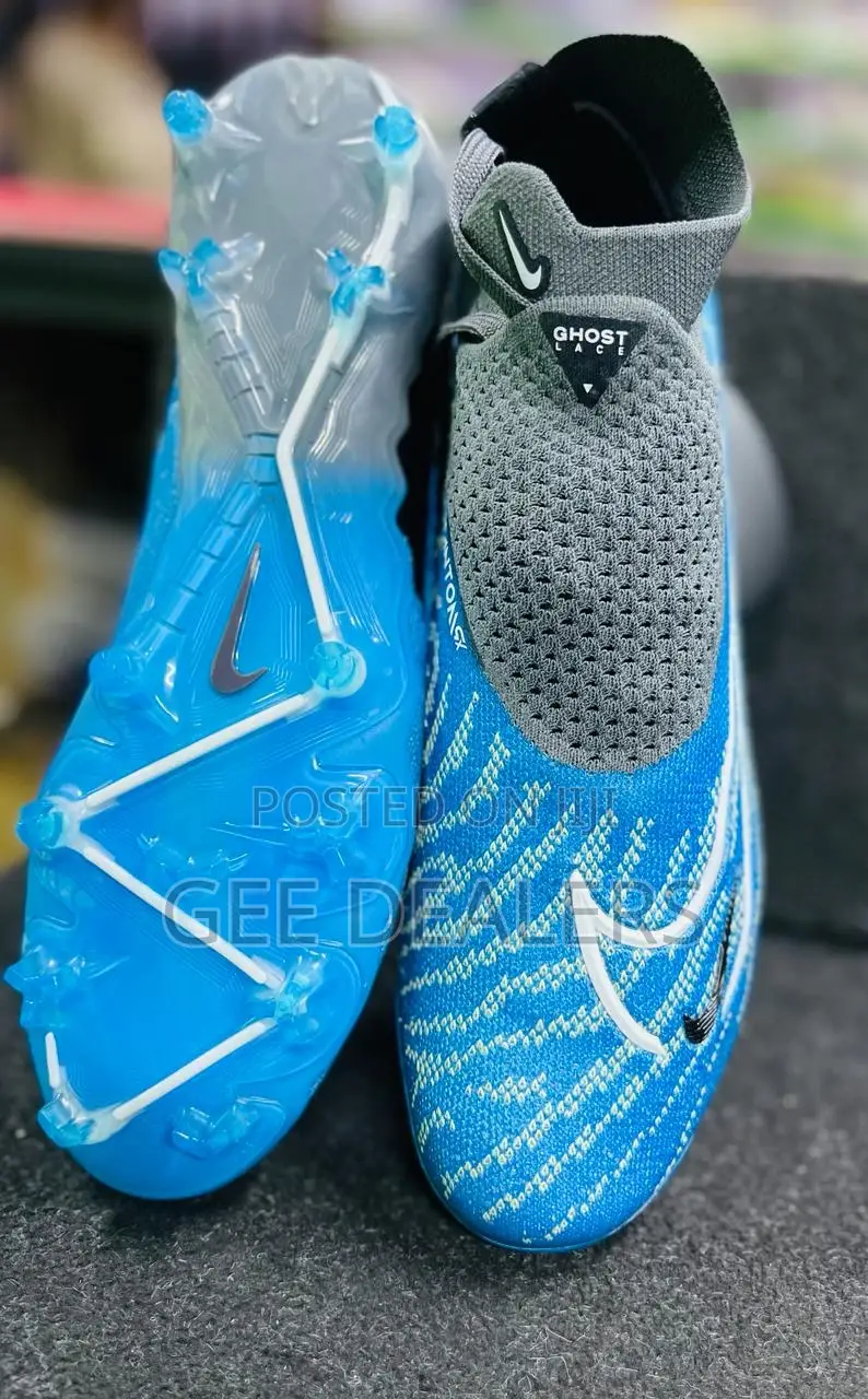 Black/White Nike Phantom Gx Football Boots