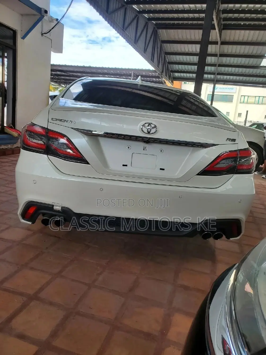 Toyota Crown 2019 White