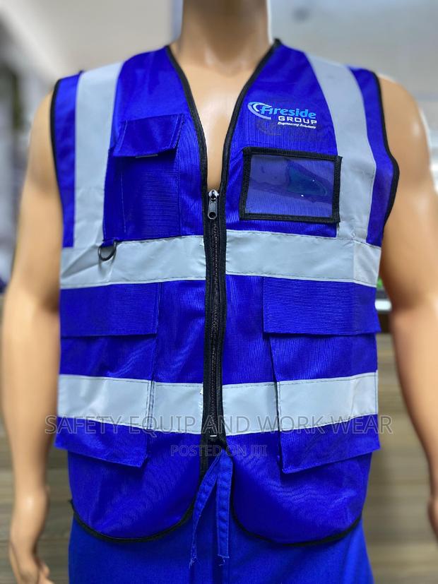 Get Executive Reflectors 190gms At Fair Price - main view