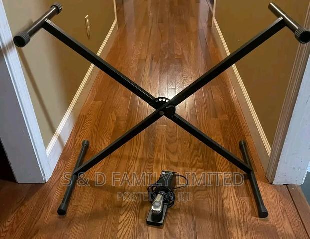 Single Arm Keyboard Stand - main view