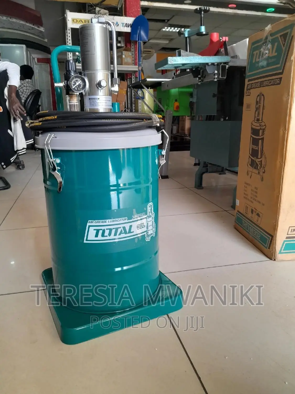 (THT118302)Air Grease Lubricator 30l (Total)