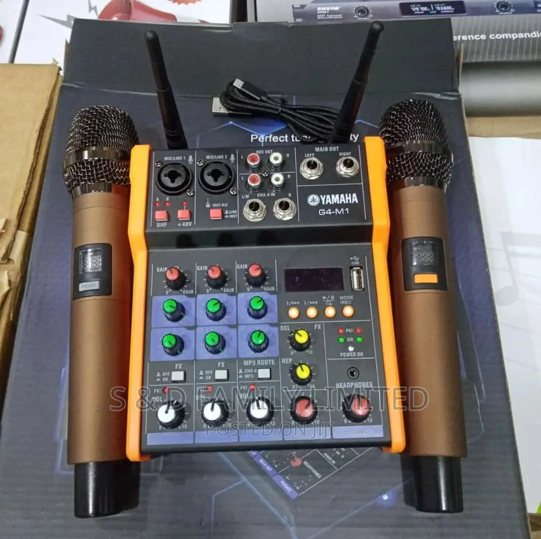 Yamaha 4 Channels Mixer With Wireless Microphone