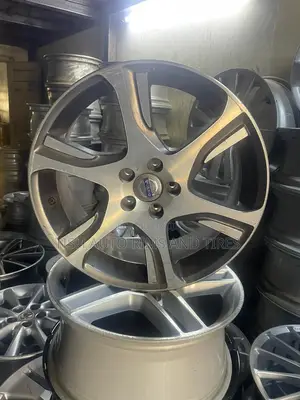Original Volvo 18 Inch Rims Set
