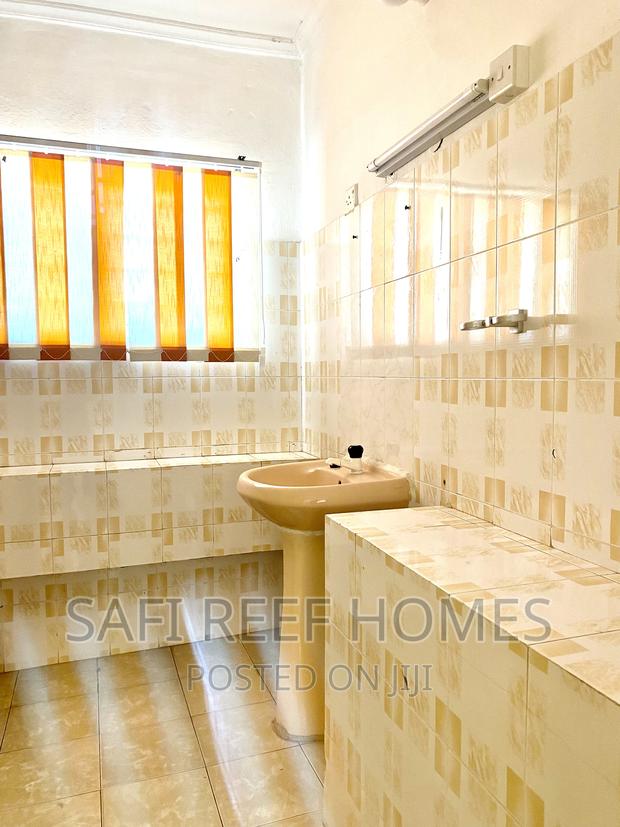 3bdrm Maisonette in Nyali for rent - thumbnail 19
