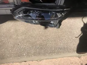 Nissan Qashqai 2018 Headlight