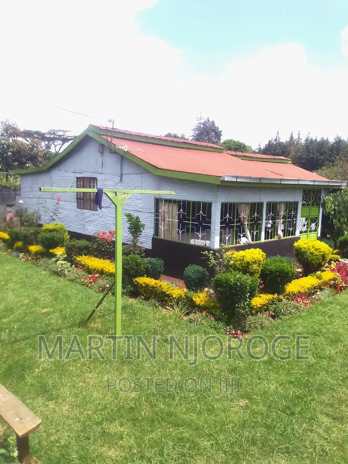 50 by 100 Nyambari ( With Partially Semi Permanent House)
