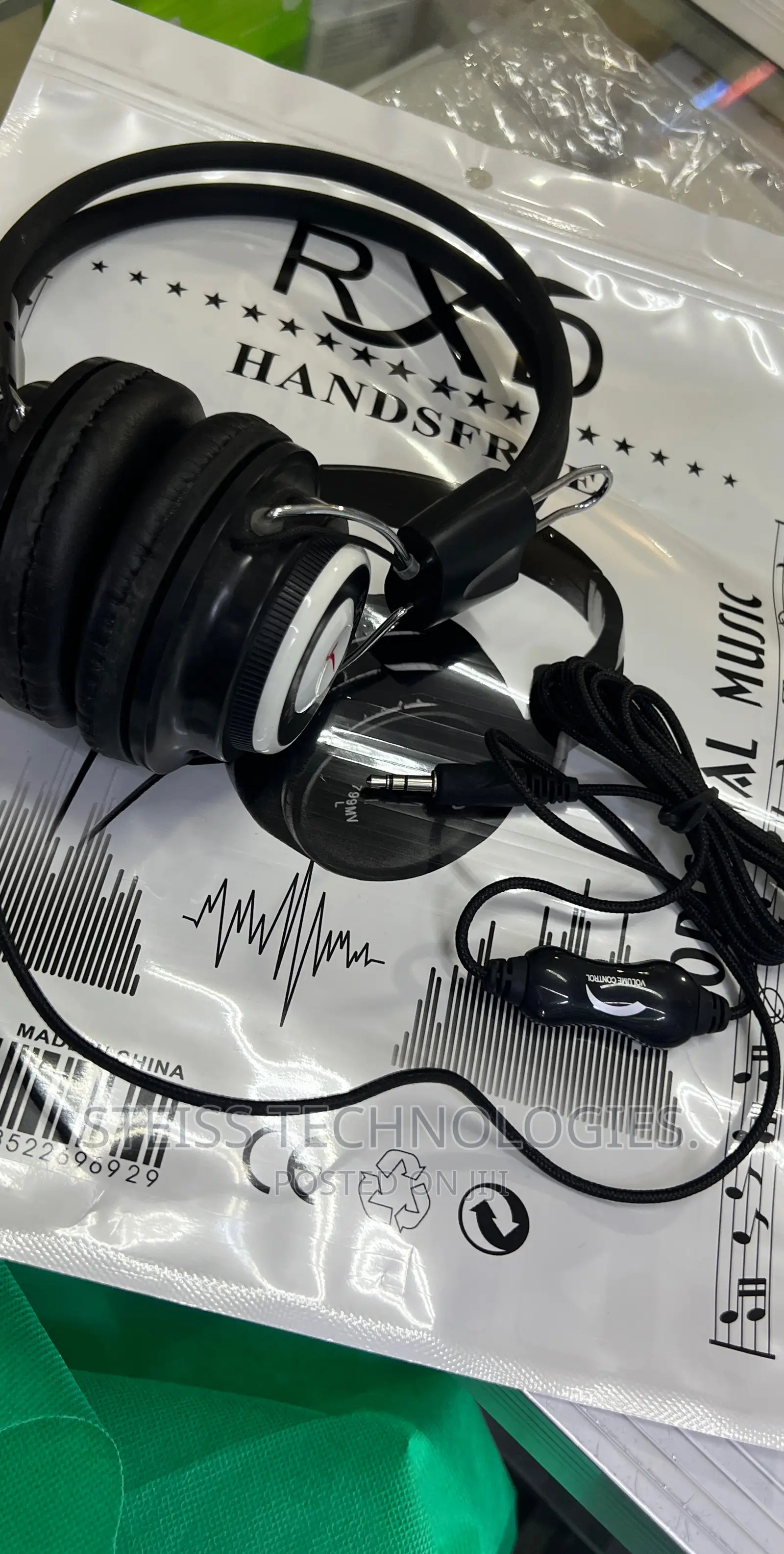 RXD Wired-Headphones.
