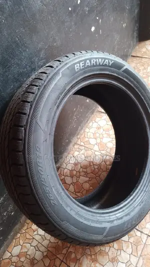 265/50r19 Bearway Tire