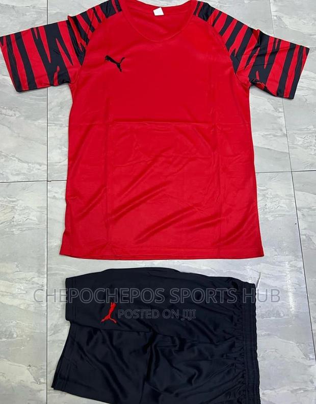 Football Kits - thumbnail 2