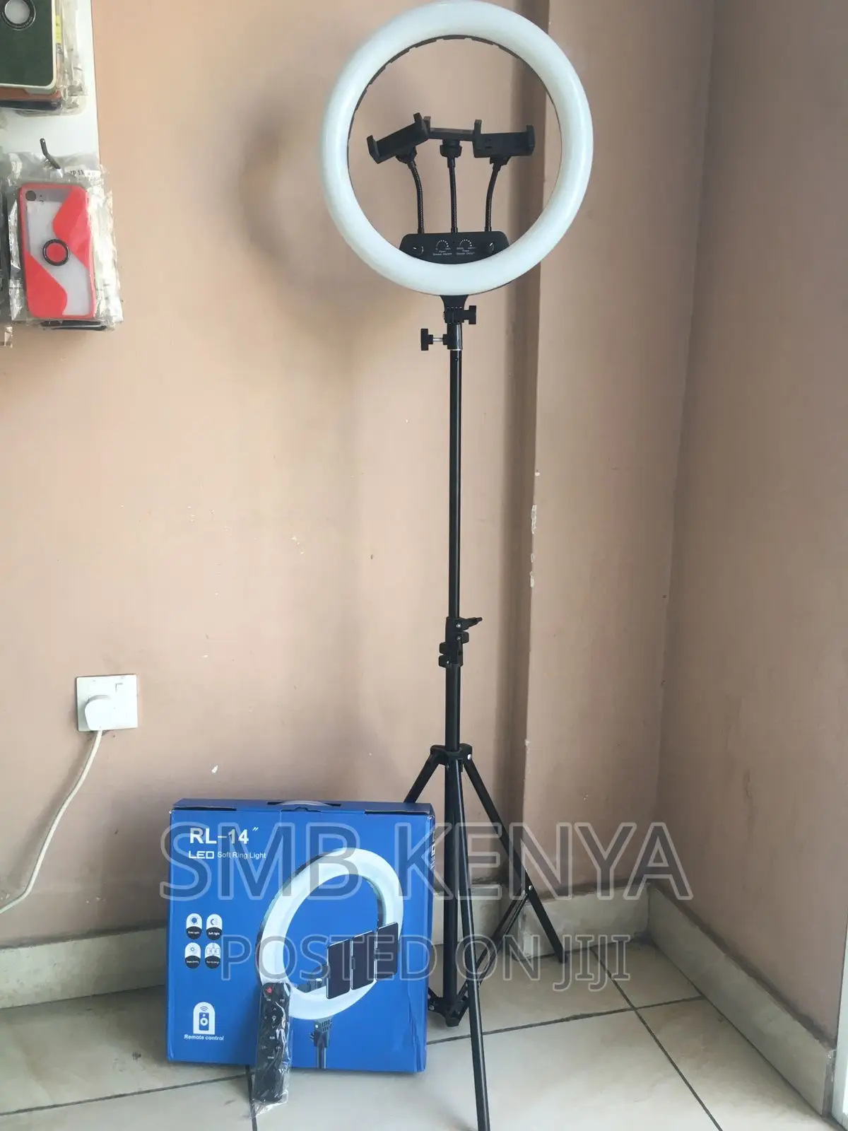 RL-14 Adjustable Brightness and Color Ring Light With Stand