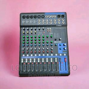 Yamaha MG12 12-Channel Analog Mixer - main view