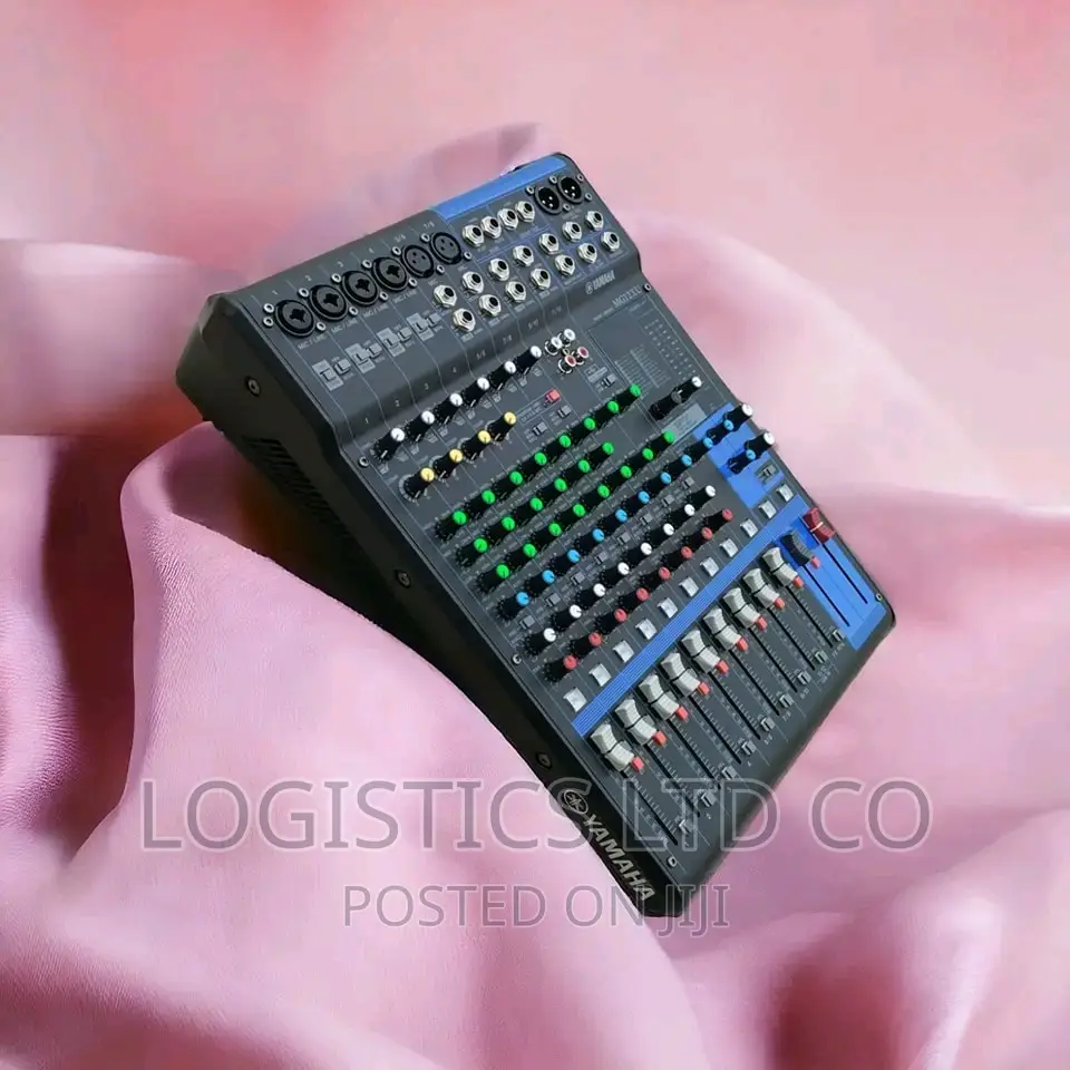 Yamaha MG12 12-Channel Analog Mixer