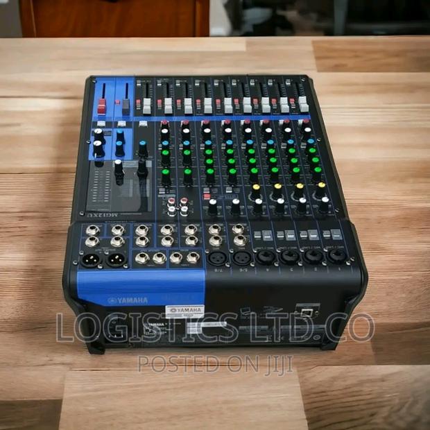 Yamaha MG12 12-Channel Analog Mixer - thumbnail 3