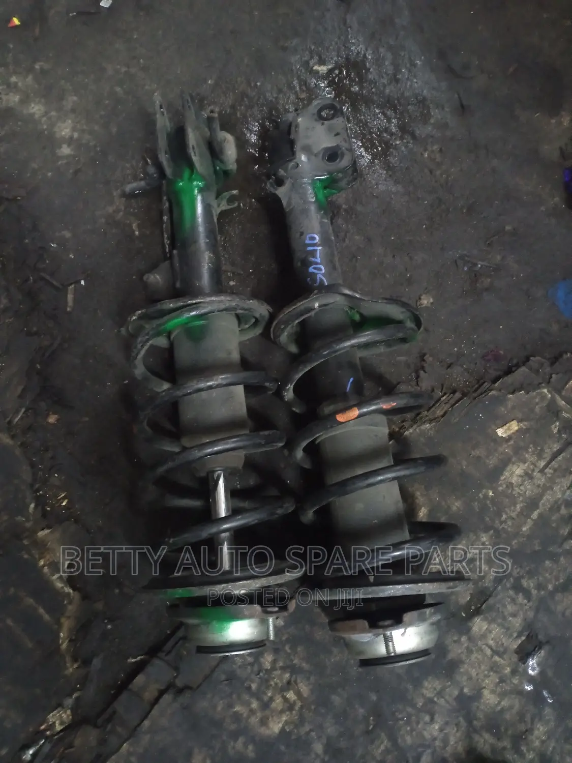 Suzuki Solio Front Shock