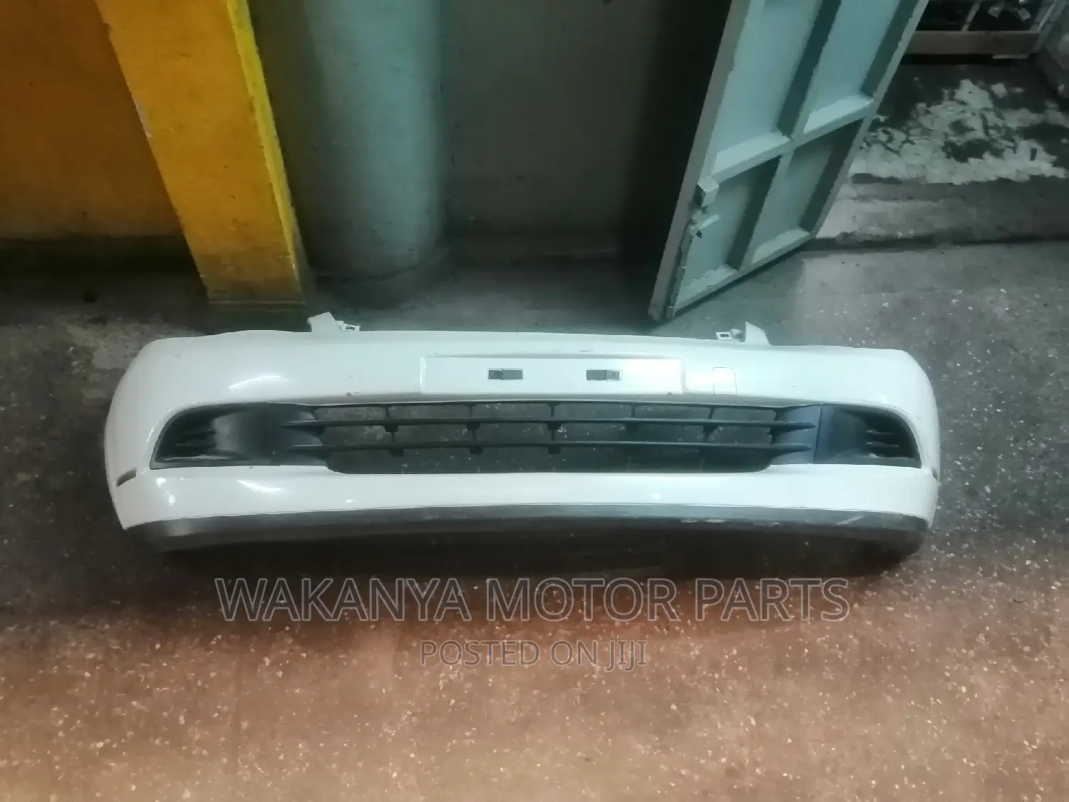Nissan Sylphy Bluebird N17/G11 2006/12 Front Bumper + Covers