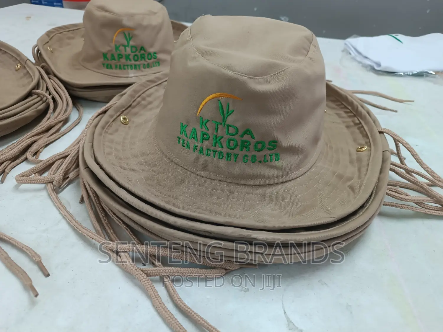 Safari Caps