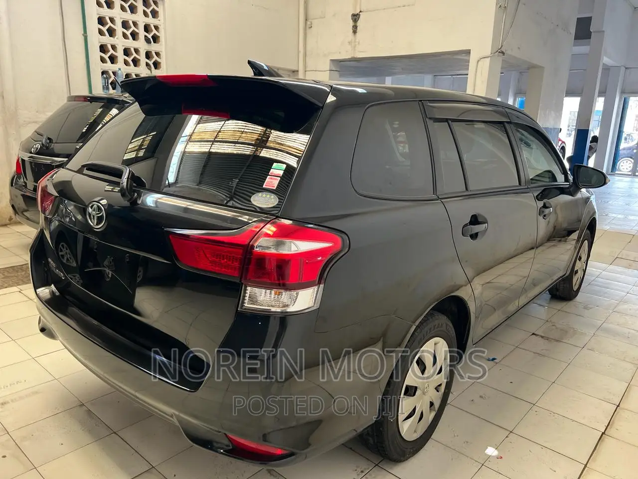 Toyota Corolla Fielder 2017 Gray