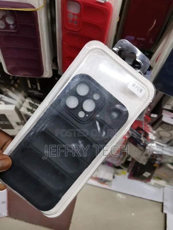 Puffer Soft Quilted Phone Case for iPhone 13 Pro - thumbnail 3