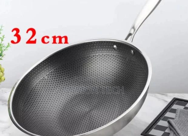 32cm Stainless Steel Honey Comb Wok Pan