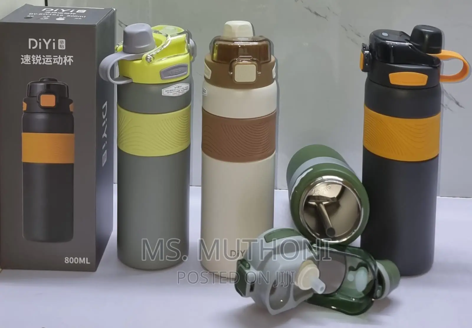 Diyi 800ml Lid Lock Straw Thermocup Bottle