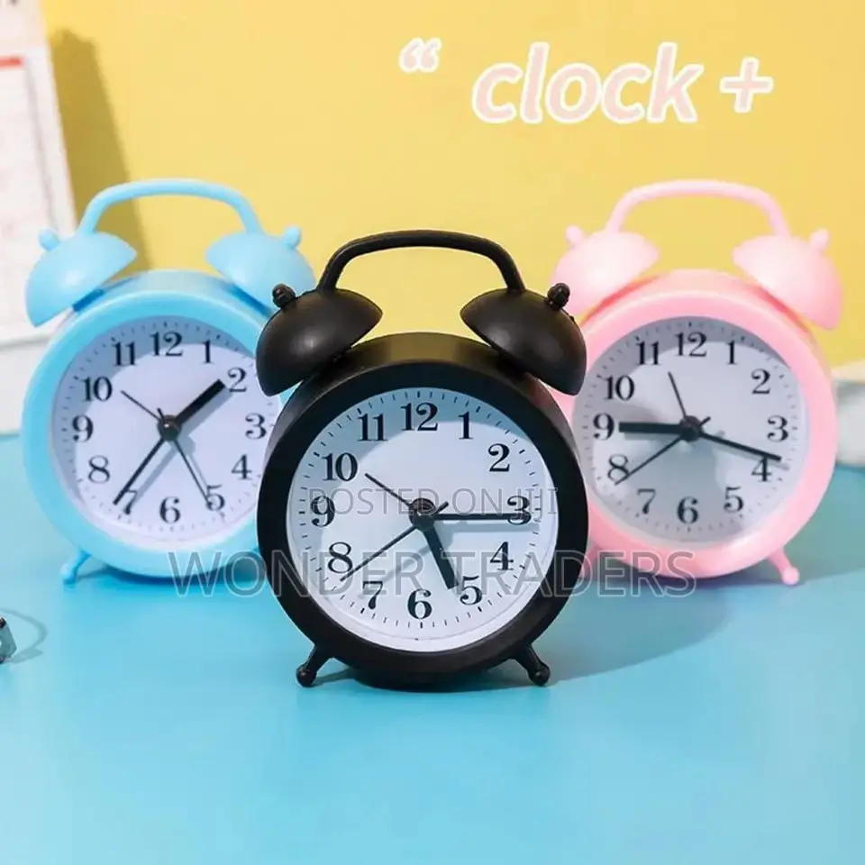 *Cute Alarm Clock With Large Analog Battery Operated Clock