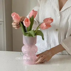 *Nordic Flower Vase*
Material: Glass
Perfect