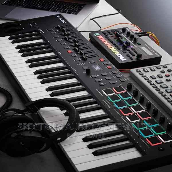 M Audio Oxygen Pro 49 MIDI Keyboard Controller - thumbnail 7