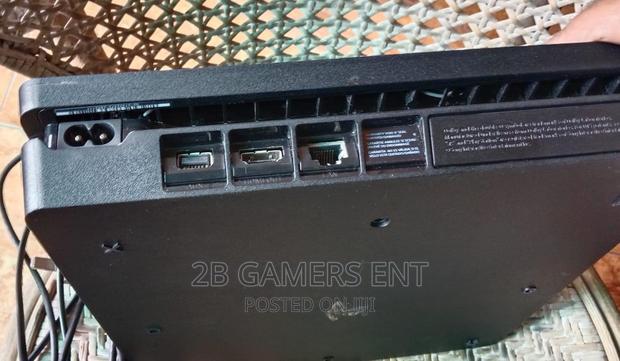 Ps4 Slim 1TB , Jailbreak, 20 Games - thumbnail 3