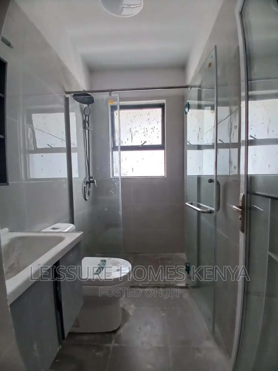 3bdrm Apartment in Gateway Mall Area for sale