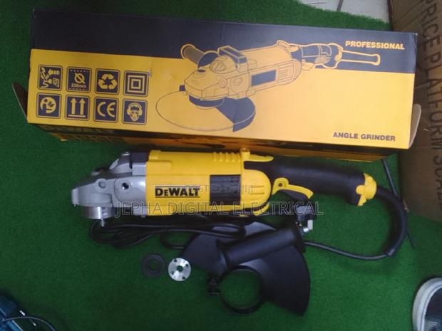 Dewalt Angle Grinder Commercial Use