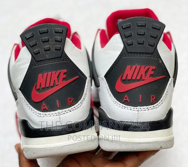 Jordan 4 Fire Red Size 36_45 - thumbnail 3