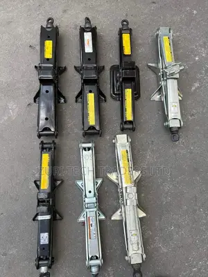 Scissor Jacks 1.5 Ton