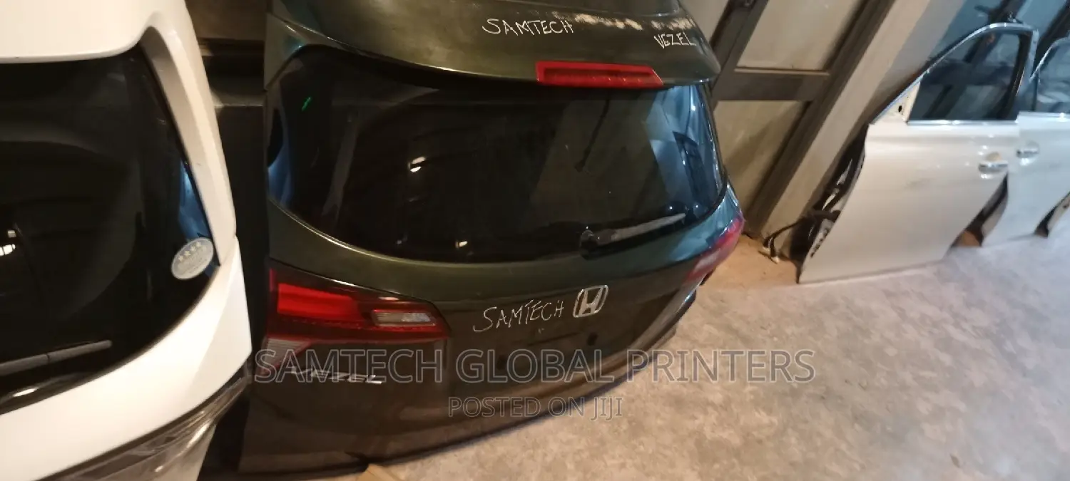 High Quality Honda Vezel Boot**//!