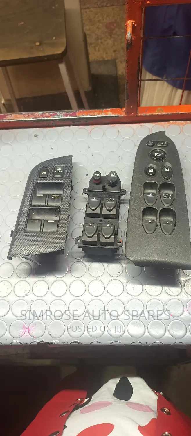 Honda Stream Main Door Switch.