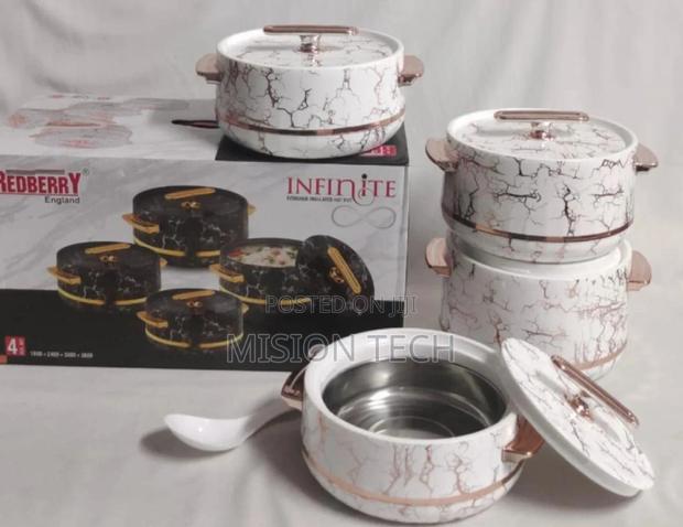 Brand New Redberry Set of 4 Hotpots Set