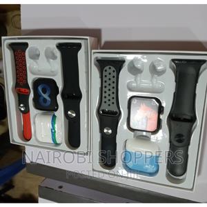 Smartwatch With Bluetooth Earpods Extra Casing - main view