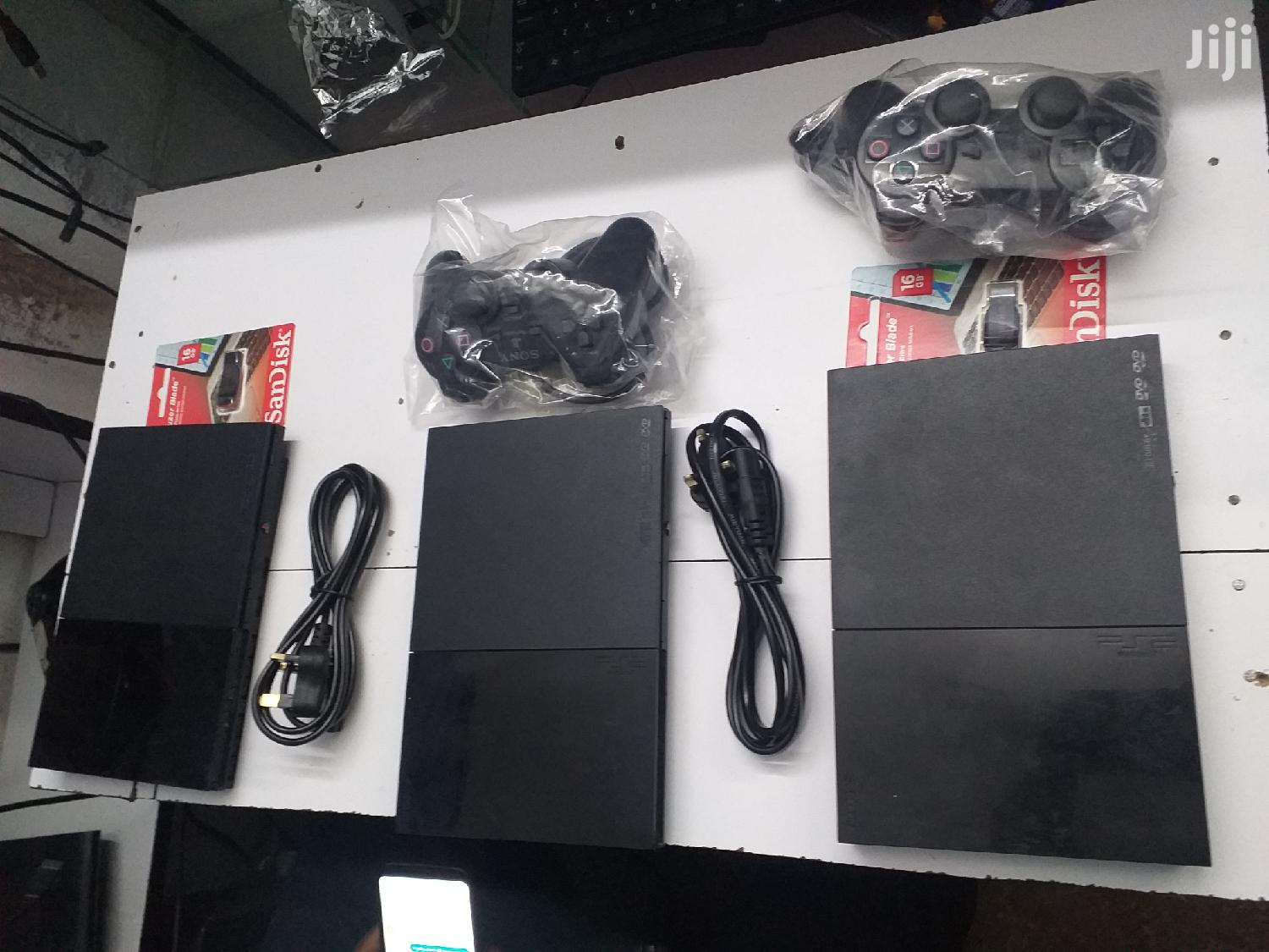 Playstation 2 Gaming Console