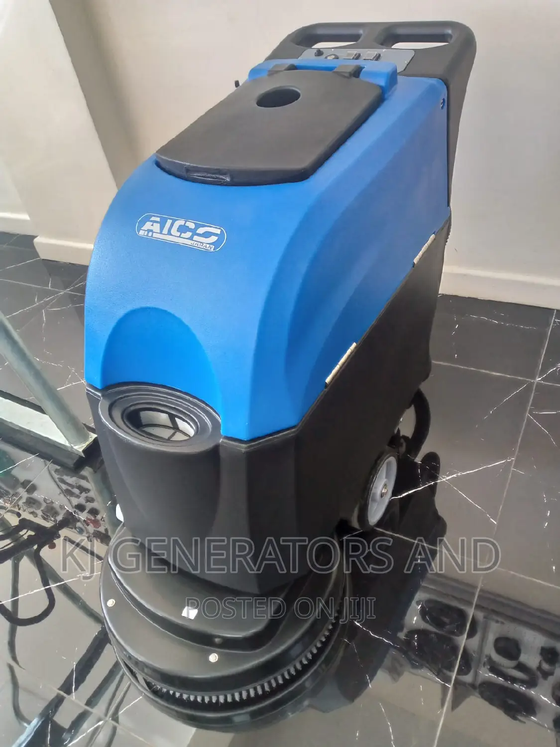 Commercial Floor Scrubber