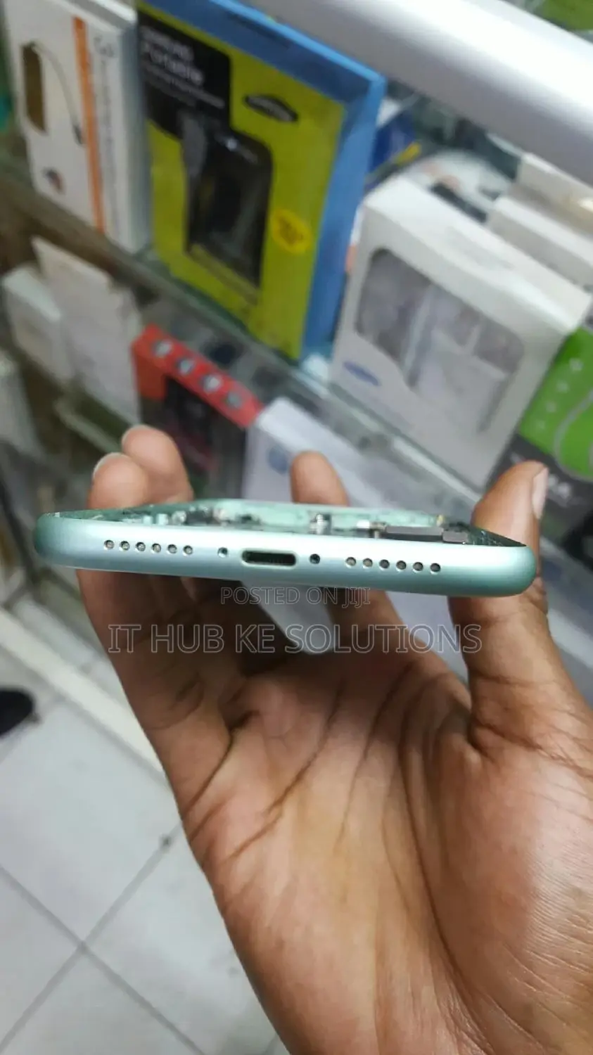 Replace Your Old iPhone Chasis and Give It a Brand New Look