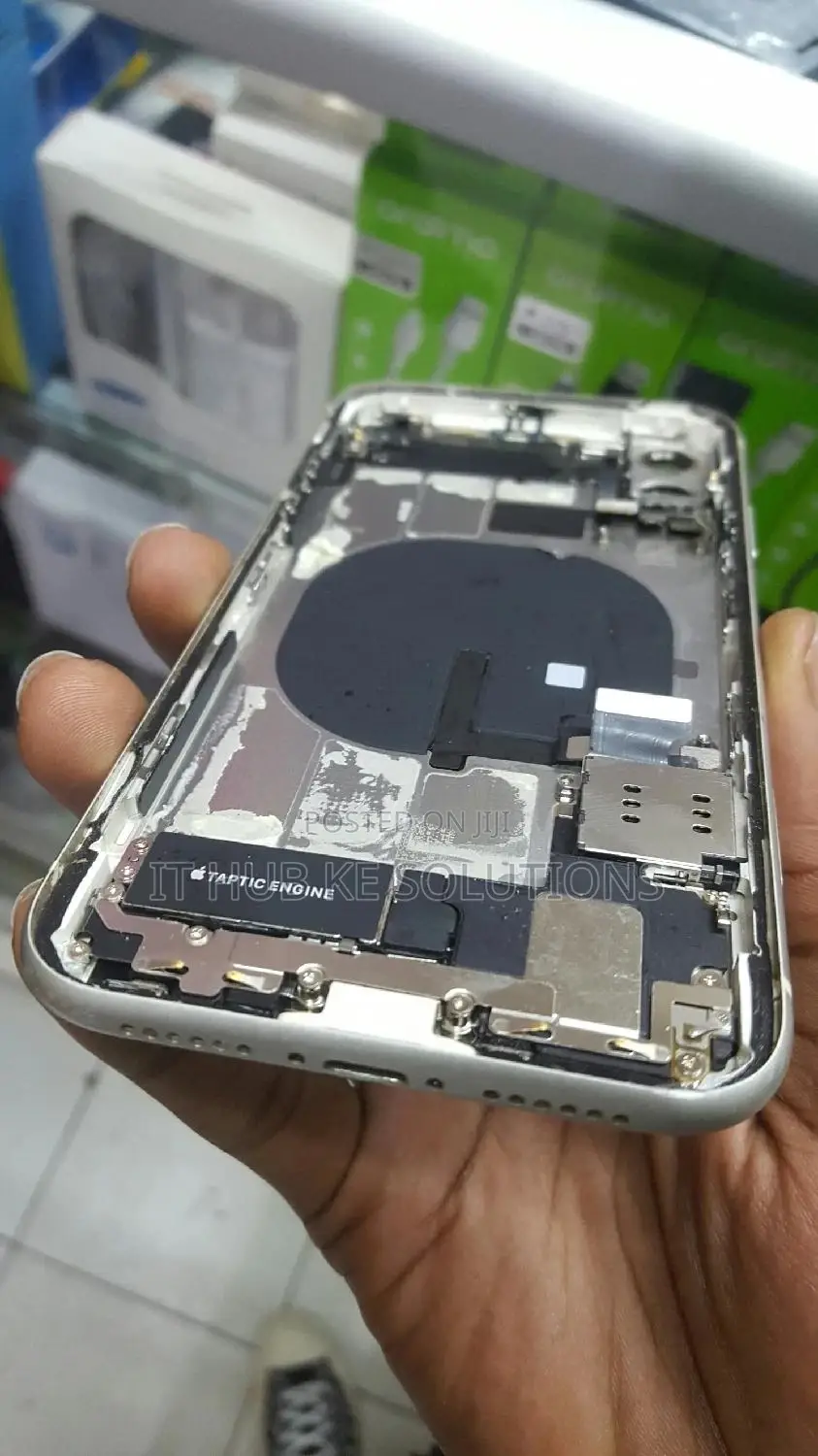 Replace Your Old iPhone Chasis and Give It a Brand New Look