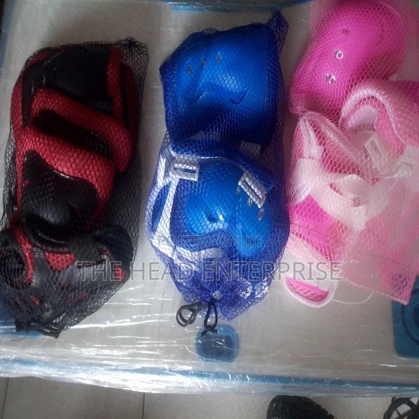 Durable Kids Skating Protective Knee,Elbow and Palm Gears - thumbnail 2