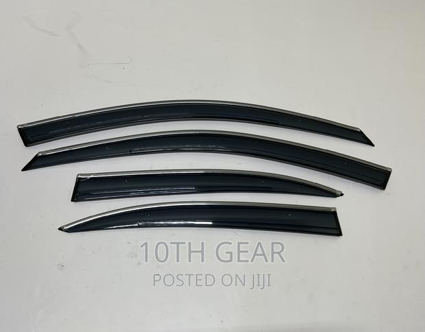 Mercedes C200 2011 Original Windbreakers/Window Visor