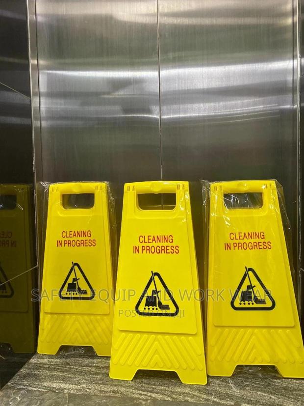 Get Understandable Cleaning Caution Boards