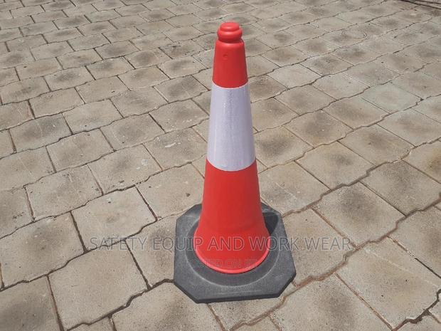 Durable Safety Con 75cm Warning Signs - main view