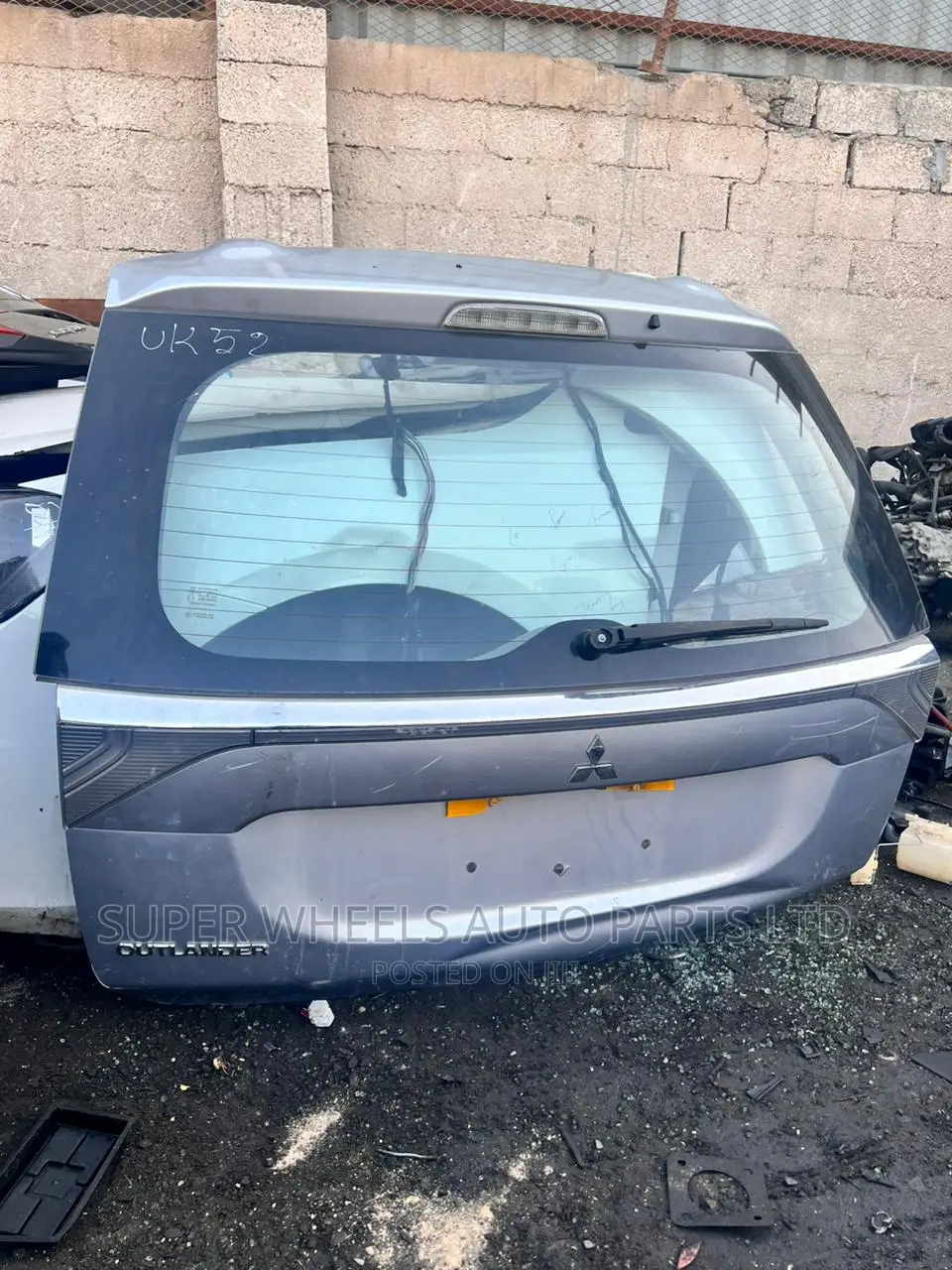 Tailgate Outlander 2014