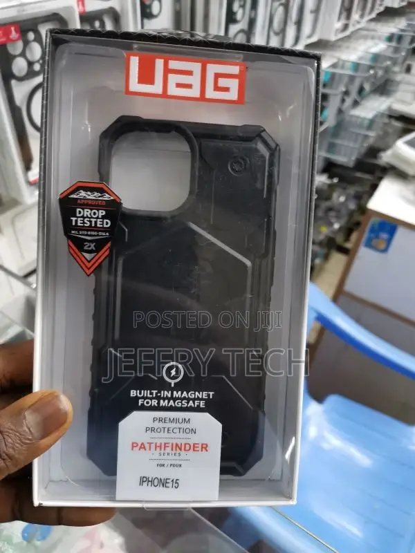 UAG Pathfinder Magsafe Case – Apple iPhone 15