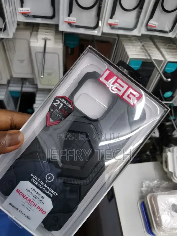 UAG Pathfinder Case – Apple iPhone 13 Pro Max