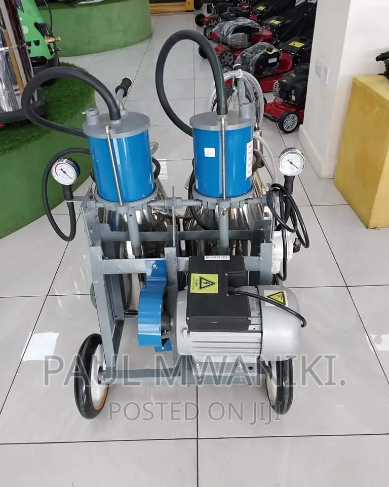 High-efficiency Double Bucket Cow Milking Machine