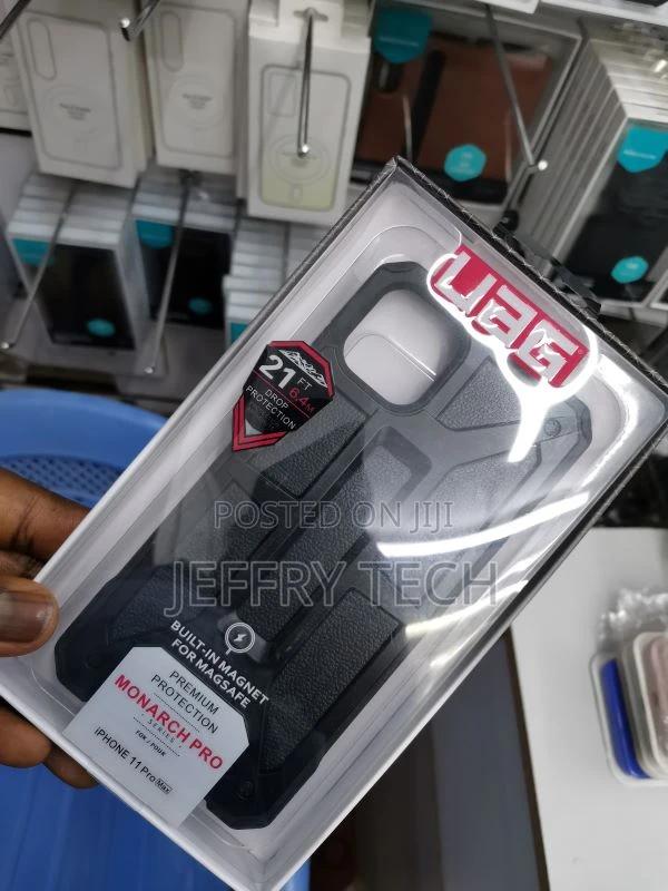 UAG Monarch Pro Magsafe Case for iPhone 11 Pro Max - thumbnail 2