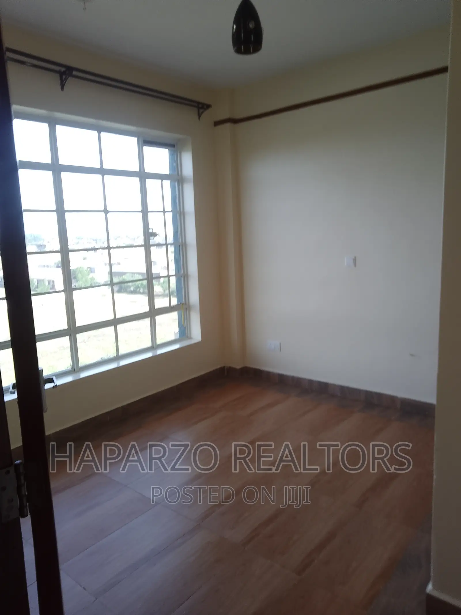 3bdrm Apartment in Karuguru Area for rent
